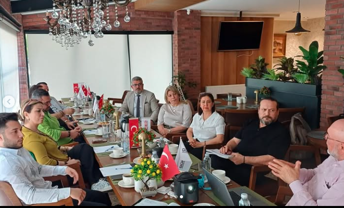 GÜNSİFED Yönetim Kurulu ve Üyeleri, 17 Nisan 2025 tarihinde düzenlediği kurumsallaşma çalıştayının ikinci aşamasını 16-17 Mayıs 2025 tarihlerinde gerçekleştirdi.